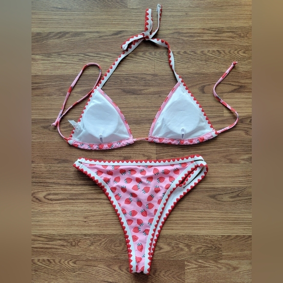 Shein Womens Strawberry Print Halter Triangle Bikini Swimsuit Set Size Large - Picture 9 of 9